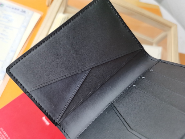 LVコピーウォレット素材ディテール